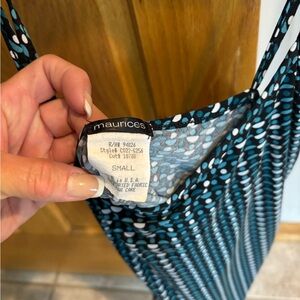 Cute silky cami! Loves wearing under cardigan or jackets